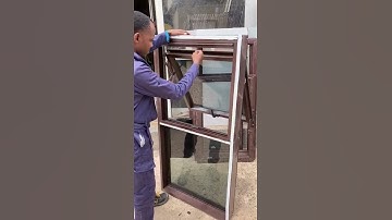 A folding net in the projecting window