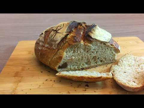 სახლში გამომცხვარი პურის გაჭრა, დაგემოვნება