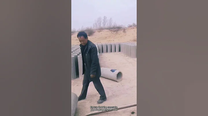 Convenient conveyor tool loading concrete pipe