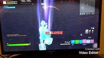 Random no-scope on a random guy (Fortnite Battle Royale)