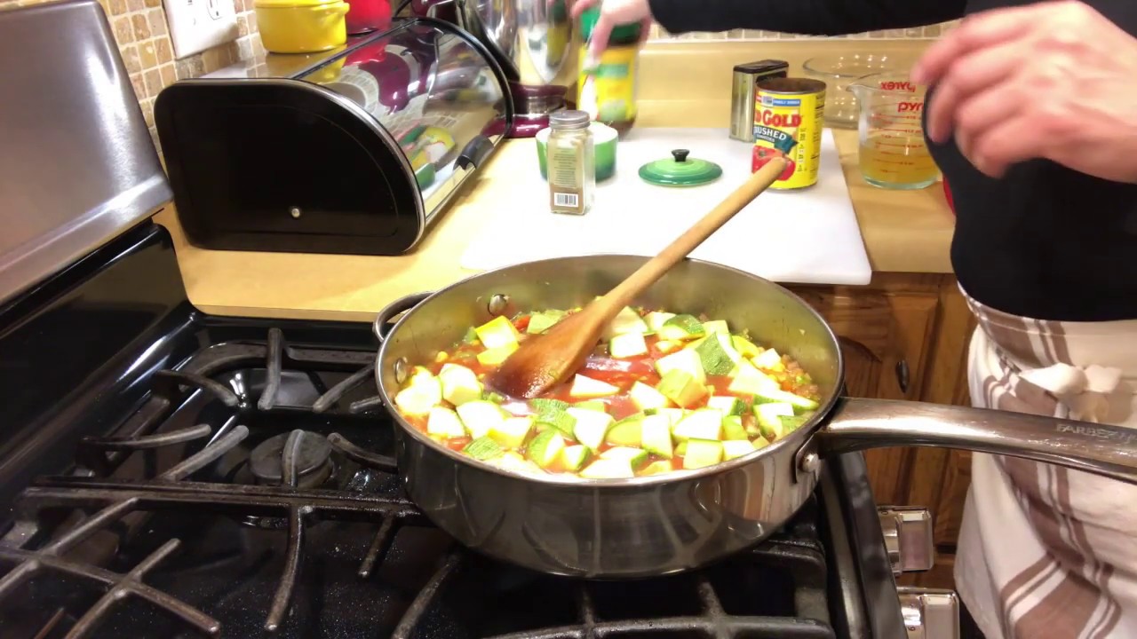 Calabasita con Pollo Mexican Style Chicken with Squash - YouTube