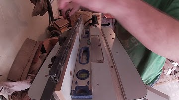 TINY WOODSHOP TIPS #1 using a ROUTER table as a JOINTER !!!