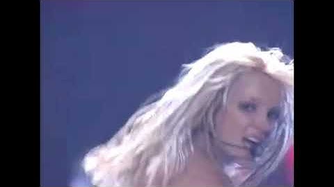 Britney Spears - Oops! 2000 VMAs Rehearsal