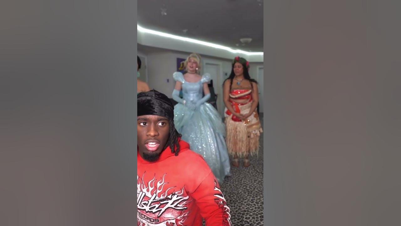 Kai Cenat Disney Princesses!!! kaicenatlive subscribe kaicenat