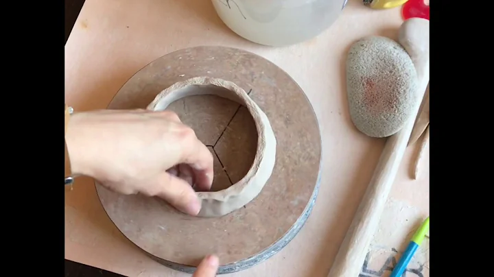 Lori Phillips' How to Make a Ceramic Hanging Planter