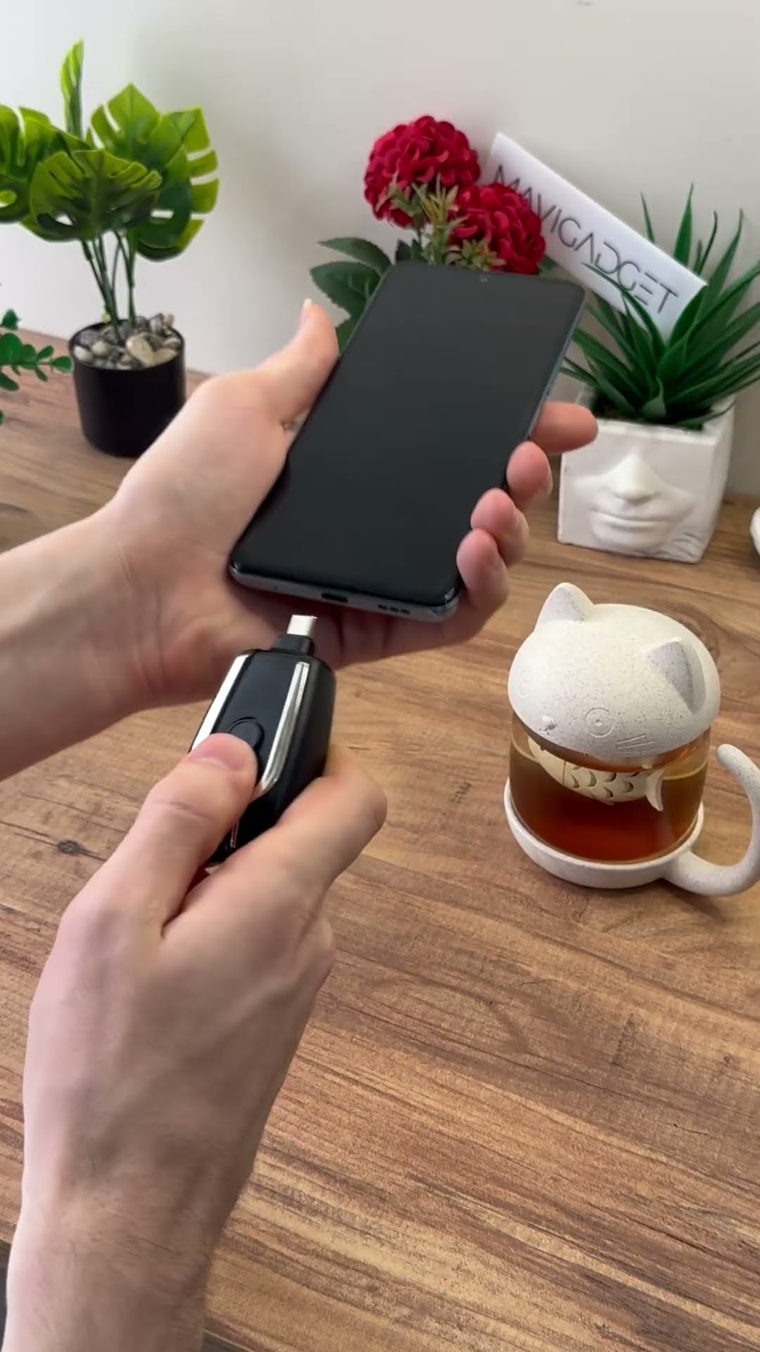 ? Mini Keychain Emergency Power Bank- Product Link in Bio ( # 1896 ) ‪@MaviGadgets‬