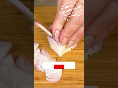 Салат с жареными грибами. Сытный и простой
