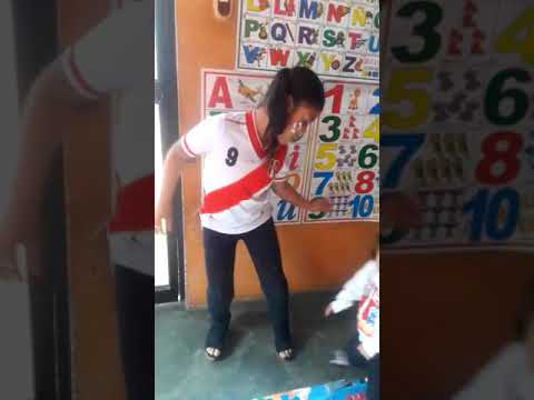Bailando el toto mi agelita hermosa