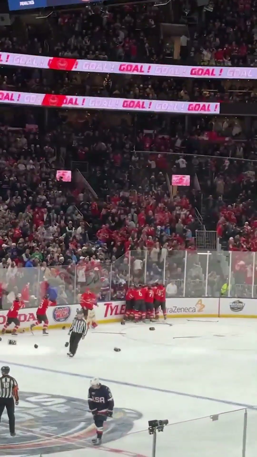 THE MOMENT INSIDE TD GARDEN WHEN CANADA WON THE #4NATIONS FACE-OFF ?️