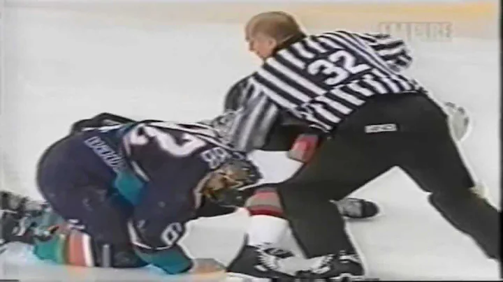 Rob Ray TKO's Steve Webb HD