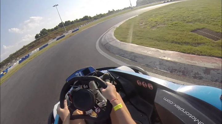Elise Griffin passes John Alford  - GoPro Motorplex