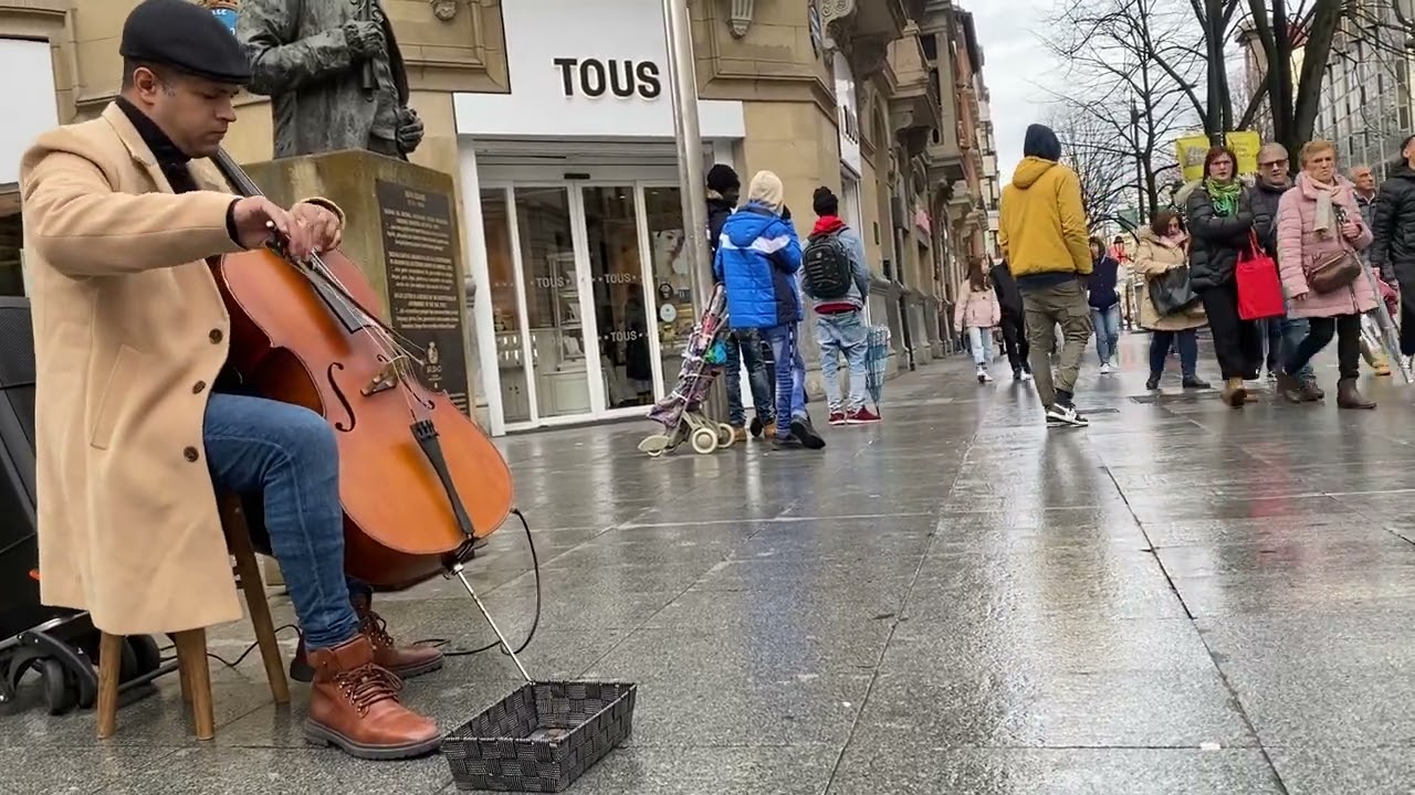 Txoria Txori, de Mikel Laboa. Bella melodía euskaldún