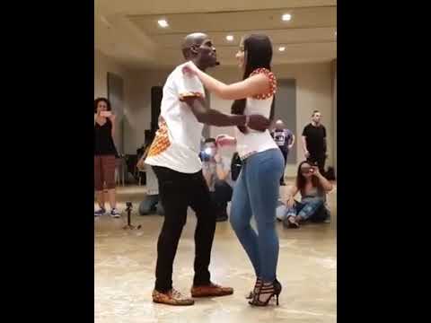 لعشاق رقص السالسا