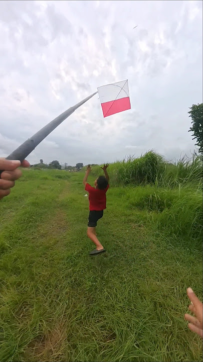 Wakwao #layanganputus #layanglayang #layangan #kite #mengejarlayanganputus #flyingkite