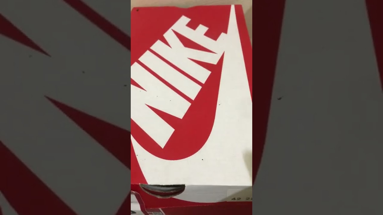 Footlocker Nike Shoes unboxing 