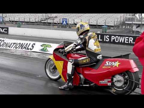 My first ride on a Pro Stock Bike at Frank Hawleys Drag Racing School