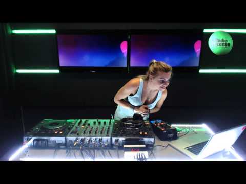 Live @ Radio Intense 25.07.2013 Sonya (Playstation 007)
