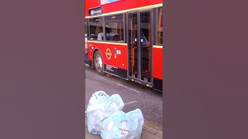Enviro 400H Euro 6 Selkent Ambassador SN64 OGU 12345 Bus Route 180 At Walnut Tree Road