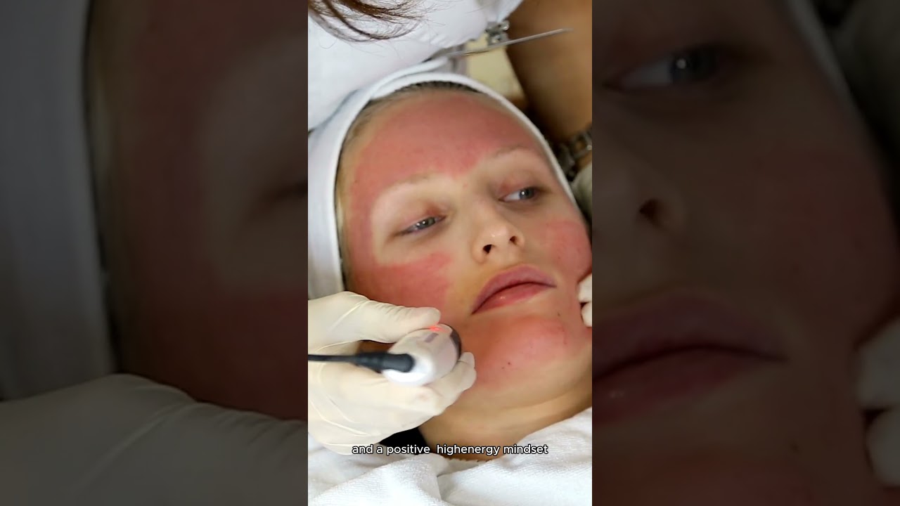 😮 How Tom Cruise Stays Young at 61!