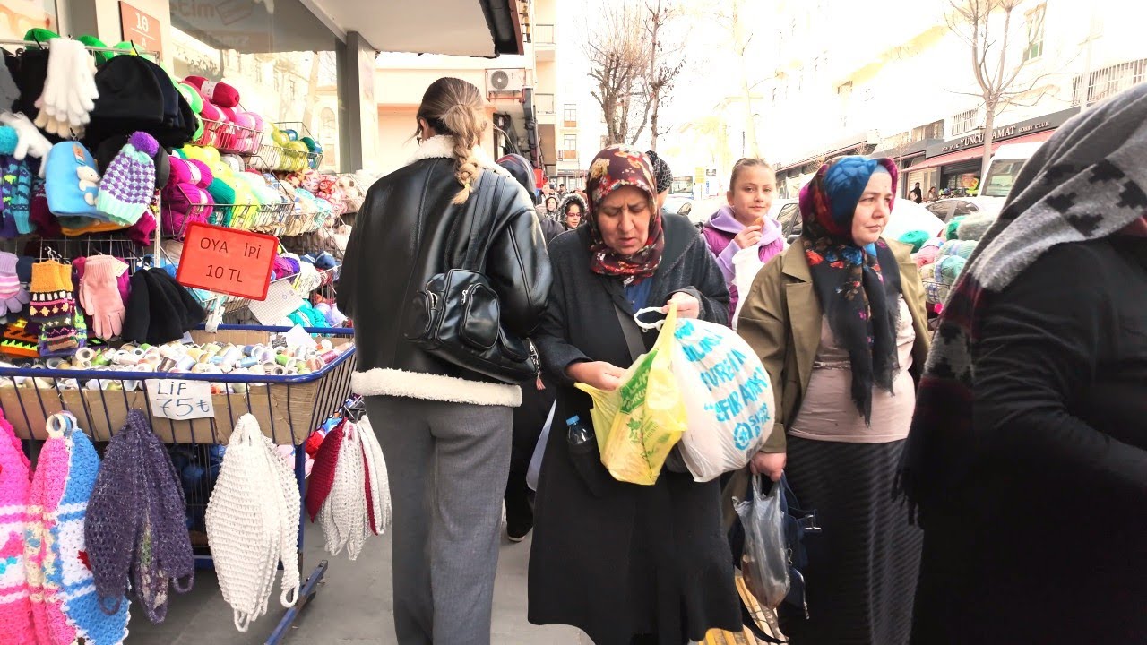 Ankara [4k60fps], Ulus'ta Gezinti - Wandering Around Ulus