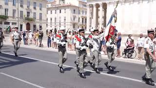 prise d'armes devant la maison carré le 2eme REI 40 ans à Nîmes