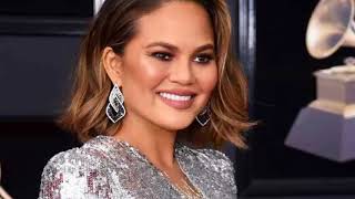 Take a look at some sexy photos of Chrissy Teigen and get in love with her new look