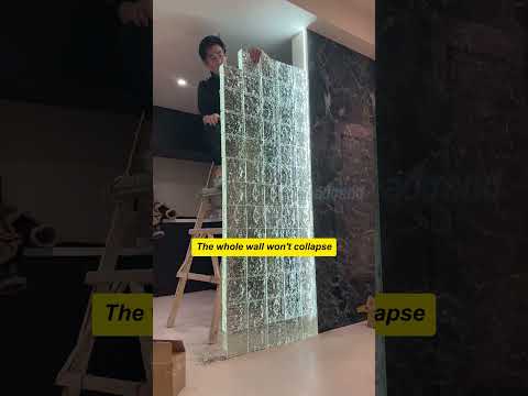 Glass brick partition