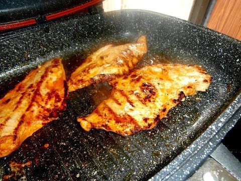 וִידֵאוֹ: איך לבשל מקלות עוף משומשום