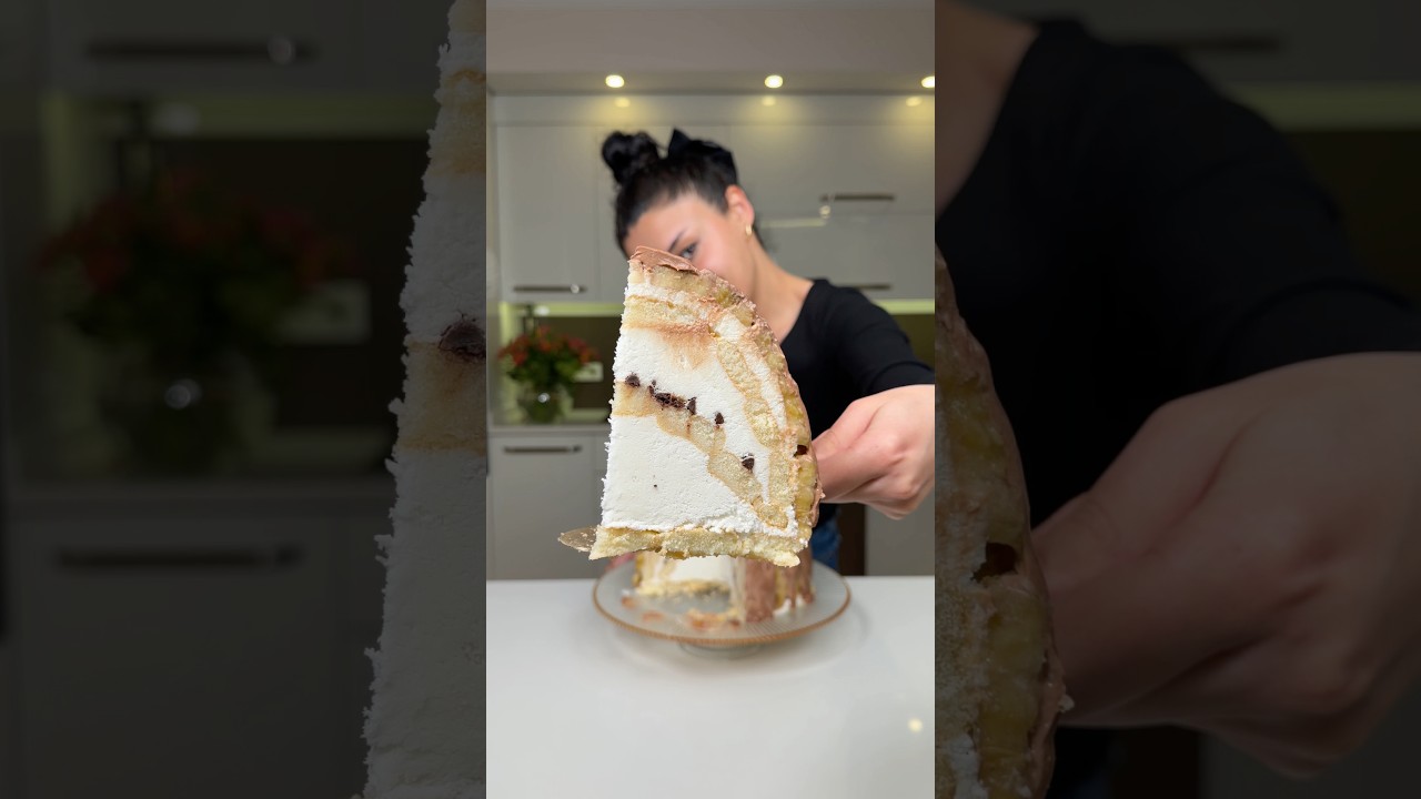 Muzlu Yaş Pasta | Upside- Down Banana Cake 🍰 #busezeynep #cake #banana