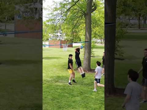 Who won the battle!? ⚔️🥊 #basketball #highlight #dunk #uncalledfor #fyp #sport #hoop #poster #fun