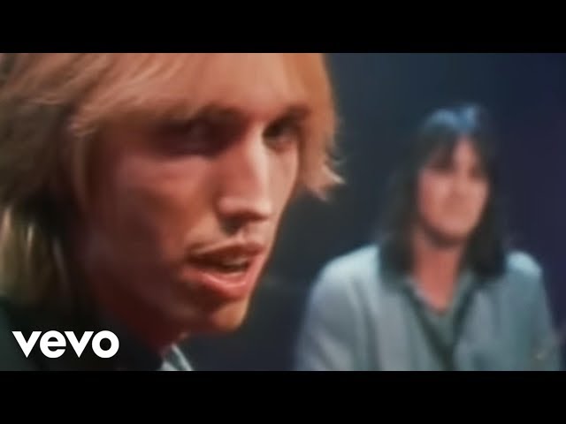 TOM PETTY & THE HEARTBREAKERS - HERE COMES MY GIRL