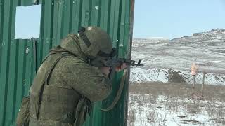 Тактические стрельбы из автоматов АК-74 в подразделениях БРК БАЛ КФЛ в Дагестане