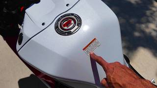 Removing Motorcycle Sticker Decals / Yamaha R9 / How To