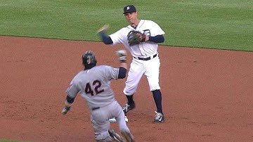 CLE@DET: Bourn plates the first run on double play