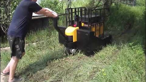 WP 130- 03RT SINOLIFT ROUGH TERRAIN PALLET  JACK TRANSPALLET BIG WHEEL PALLET TRUCK FOR OUTDOOR USE.