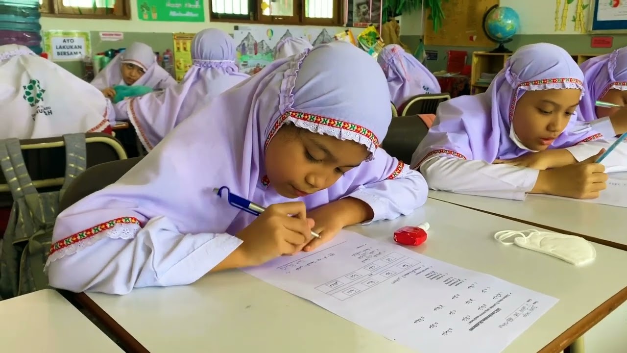 PROFIL SD ISLAM TERPADU UKHUWAH 2