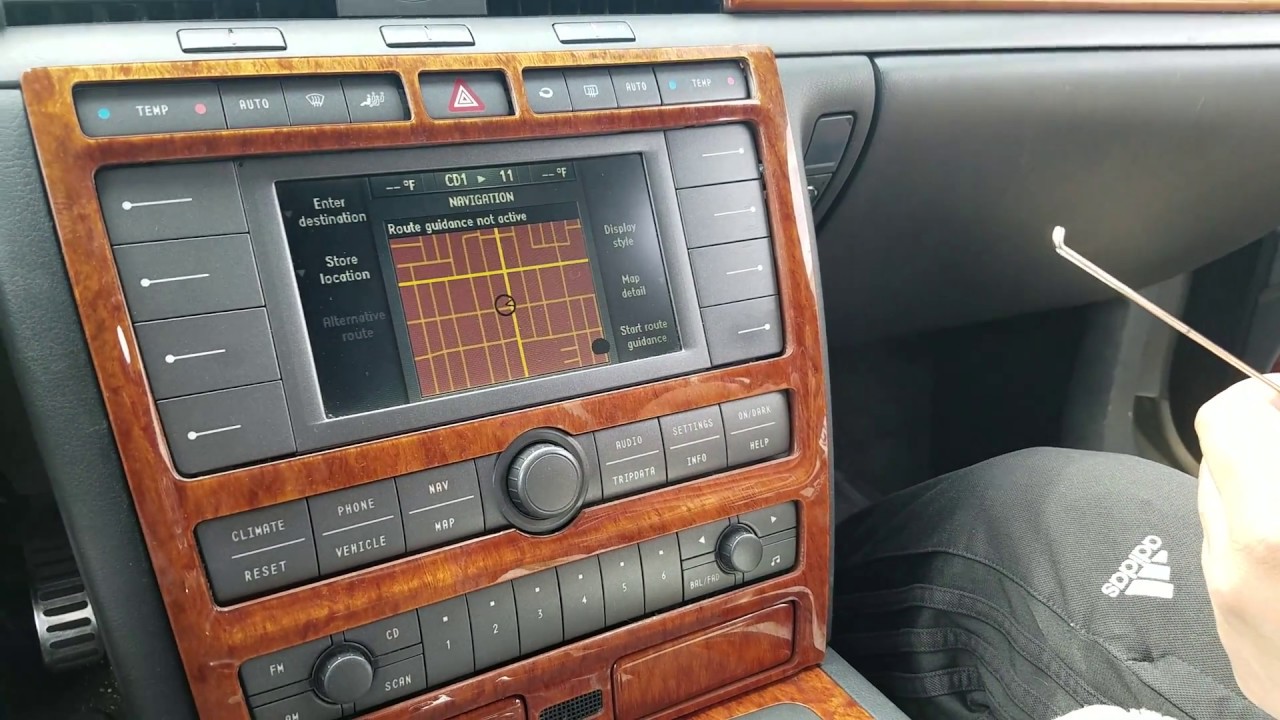 How To Remove Radio Navigation Display From Vw Phaeton 2005 For Repair