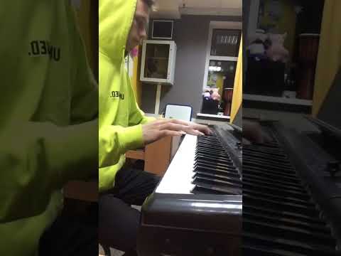 Morgenshtern on Piano