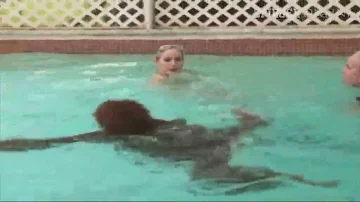 Welcher Affe kann schwimmen?