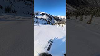 Le prime due curve morbide di stagione con @insta360 X5 🏔️⛷️ #insta360 #powderday #freerideskiing