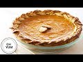 How to Bake Pumpkin Pie in 8 EASY Steps