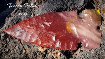 Flintknapping a Mookaite Side Notched Point. Biface to Point.