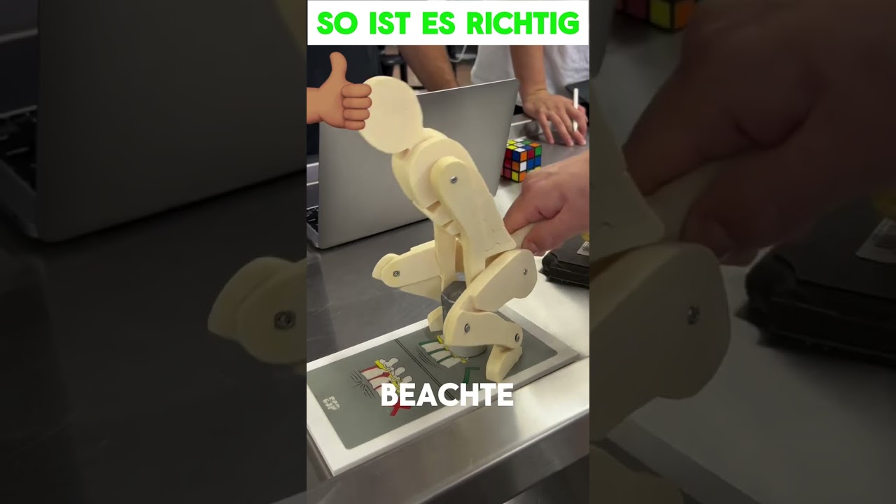 Physiotherapeut zeigt, wie man Gegenstände richtig aufhebt!