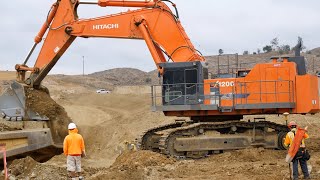 120 Tonne Hitachi Excavator Working