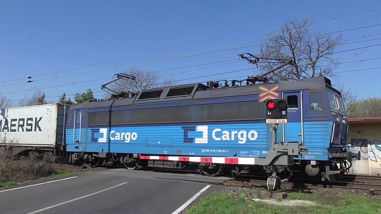 Železniční přejezd Nymburk #2 [P3597] - 31.3.2017 / Czech railroad crossing
