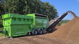 Trommel screen Siebo 5000 works in top soil