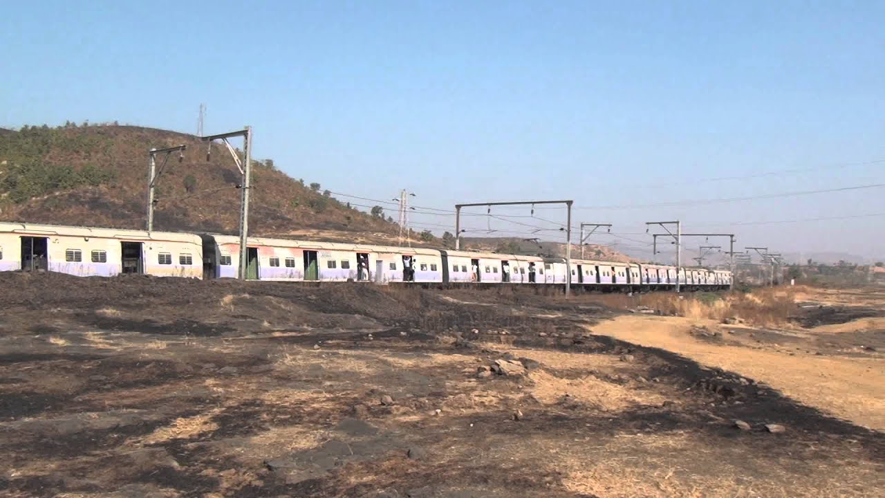 ENTIRE RAKE OF LOCAL TRAIN CAPTURED AT GIGANTIC KASARA CURVE - YouTube