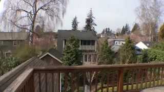 Lovely Laurelhurst House