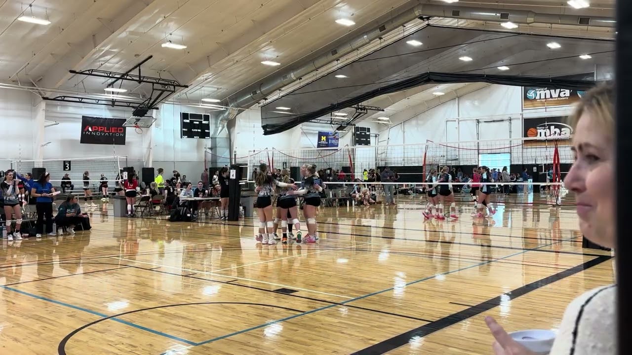 GRV 16 Black vs. Northside Elite 16U McGee (Game 3: GRV, 11; Northside, 15)