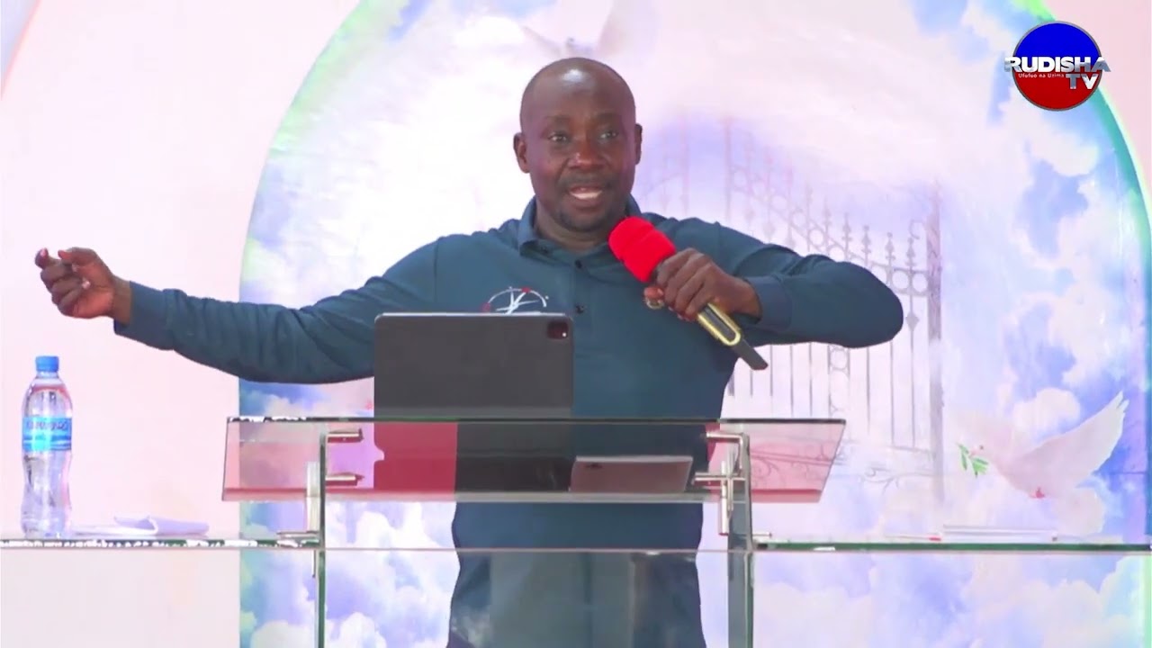 USIFANYE MAAMUZI KWA MKUMBO | KISA CHA KWELI MTU KUONGEA NA MTU KUMBE NI JINI | ASKOFU GWAJIMA